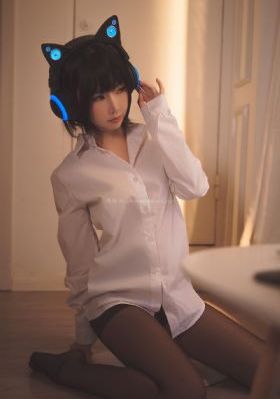 《暗恋》by雪莉小说_国产剧在线手机播放