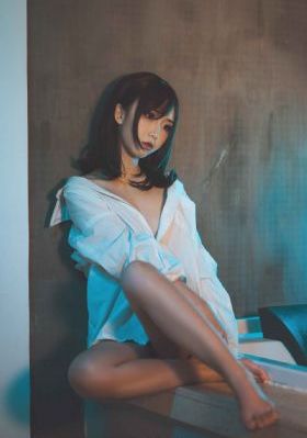 寂寞的女邻居2高清免费观看_720在线观看高清